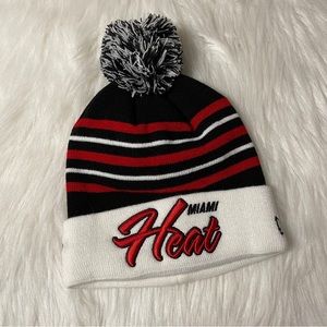 Miami Heat New Era Snow Stripe Pom Knit Hat
